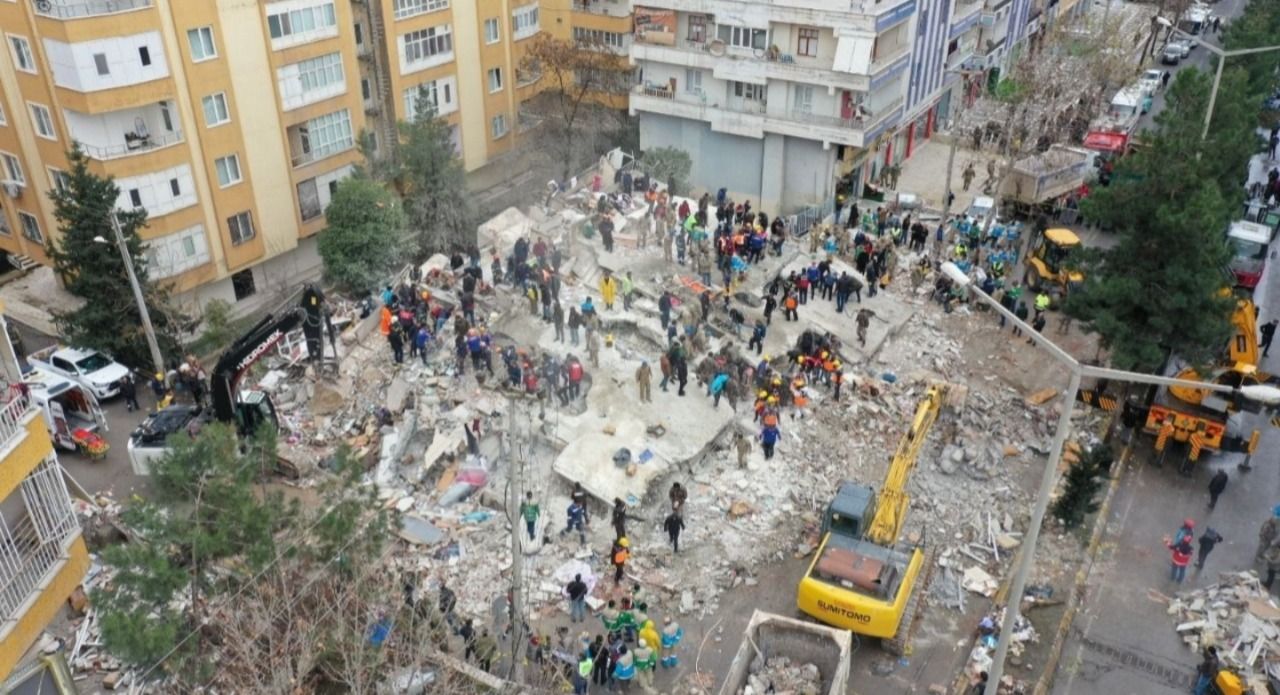 Kendi evini yapacak depremzedeye 500 bin TL hibe verilecek