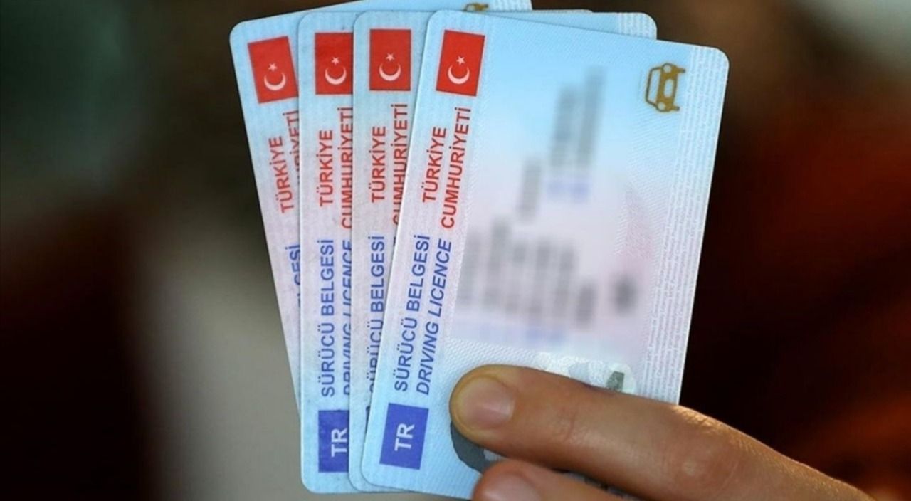 Ehliyetini yeniletmeyenlere 4 bin lira ceza
