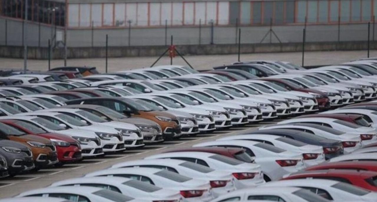 İkinci el oto fiyatları 2 yıl sonra ilk kez düştü! Düşüş devam edecek mi?