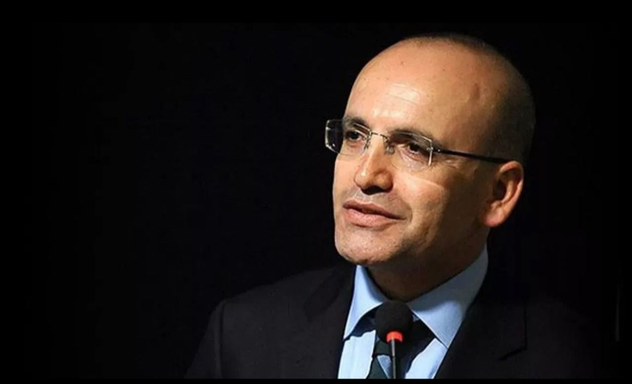 Bakan Şimşek'ten 'istifa etti' iddialarına yanıt!