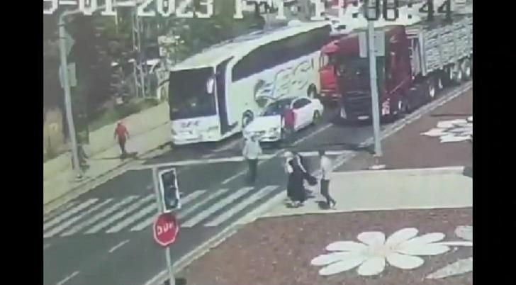 Bankadan para çekenleri GPS ile takip edip gasp ettiler! Türk-Gürcistan uyruklu çeteye operasyon
