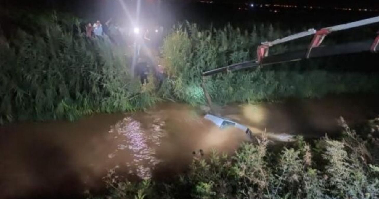 Urfa’da kahreden kaza! Sulama kanalına uçan otomobildeki anne ve 2 çocuğu öldü