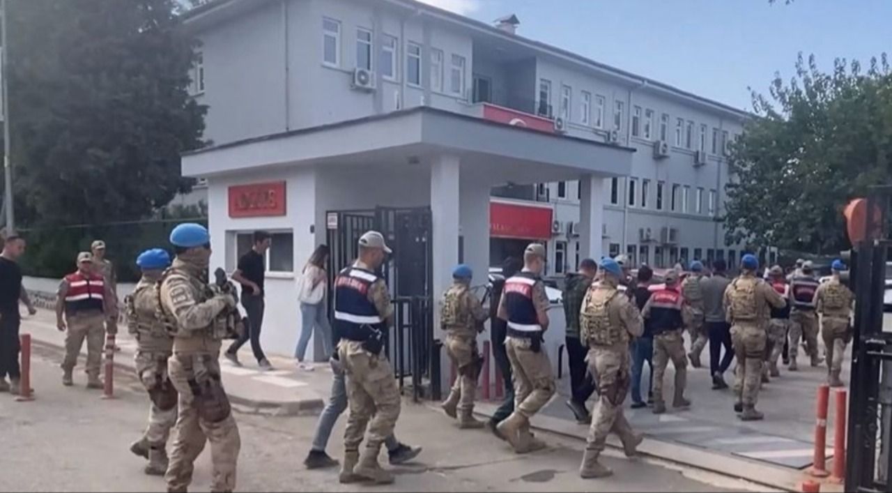 Şanlıurfa'da göçmen kaçakçılığı operasyonu