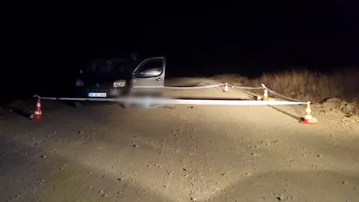 Yol kenarında silahla vurulmuş bir erkeğin cesedi bulundu