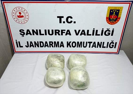 Şanlıurfa'da yolcu otobüsünde 5 kilogram esrar ele geçirildi