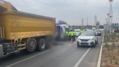 Kamyonun çarptığı yaya hayatını kaybetti