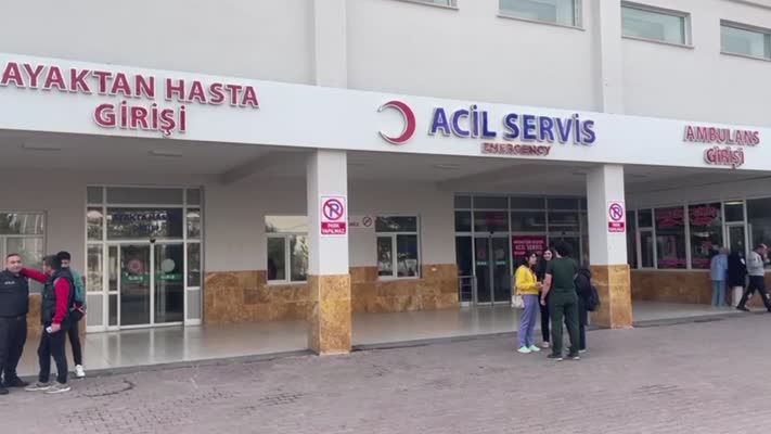 88 üniversite öğrencisi gıda zehirlenmesi şüphesiyle hastaneye kaldırıldı
