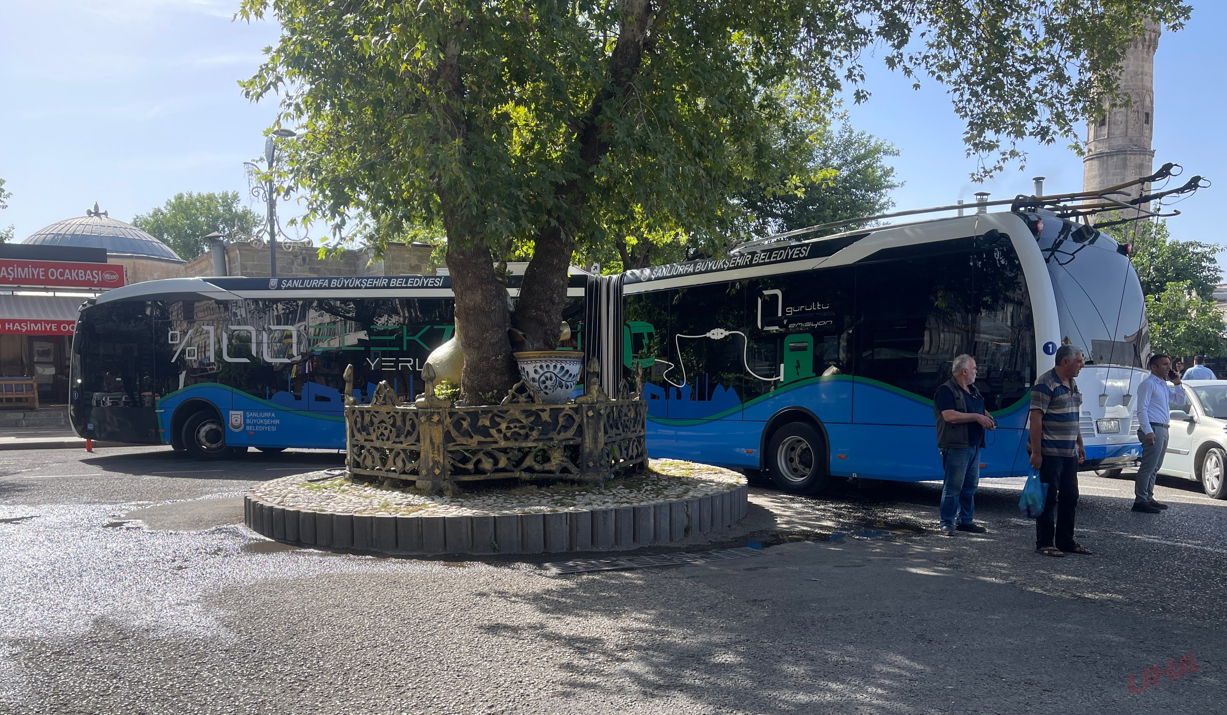 Şanlıurfa'da trambüs yolda kaldı! Neyse ki...