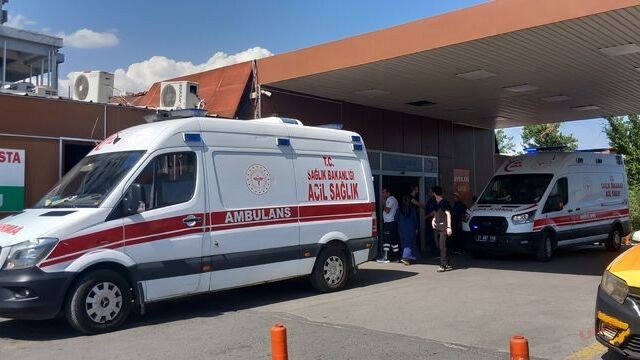 Parkta Sessiz Sınav Sonrası Sessizliği Bozan Olay: Yorgun Mermi Genç Kadını Yaraladı