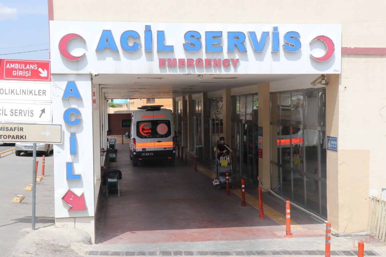 Şanlıurfa'da otomobilin çarptığı kadın yaralandı
