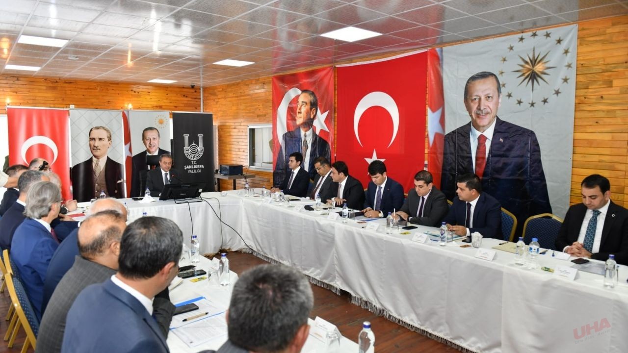 Şanlıurfa Valisi Şıldak, Halfeti'de eğitim değerlendirme toplantısına katıldı