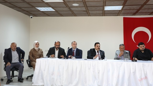 Viranşehir Kaymakamı Kemal Ülkü muhtarlarla bir araya geldi