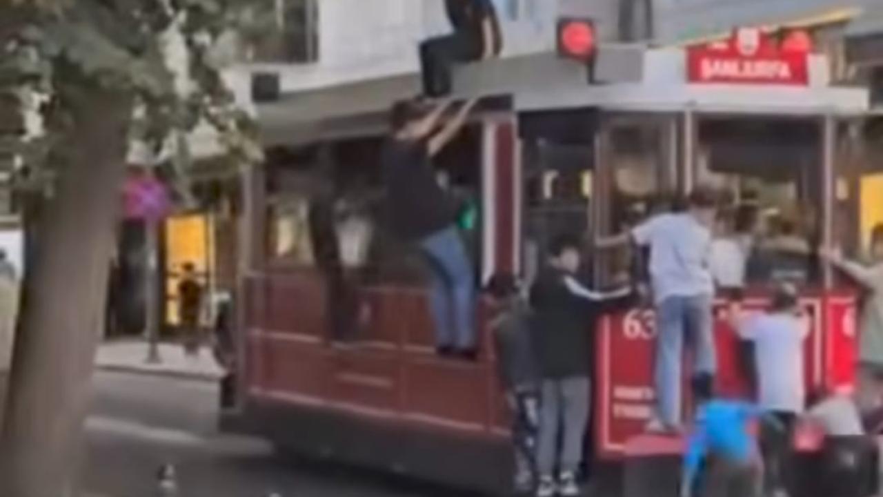 Şanlıurfa’da Nostaljik Tramvay Sevinci Tehlikeye Dönüştü!