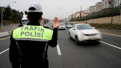 TRAFİK TERÖRÜNE TARİHİ CEZALAR GELİYOR! MECLİS'TE İLK GÜNDEM: TRAFİK CEZALARINA BÜYÜK ARTIŞ!