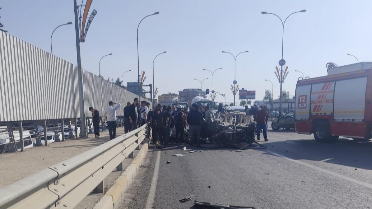 Şanlıurfa’da Üst Geçitte Zincirleme Kaza: 1 Ölü, 3 Yaralı