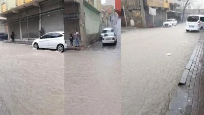 Şanlıurfa’da Ani Sağanak Caddeyi Sele Çevirdi, Araç Sahipleri Alarmda