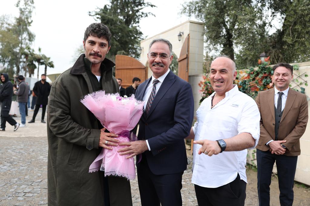 Şanlıurfa’da Dizi Heyecanı: Başkan Kuş’tan “Halef” Setine Ziyaret